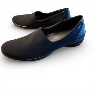 Ecco Rise Slip-On Comfy Shoes Gore-tex Stretch Womens Size 41 US 10-10.5 Used